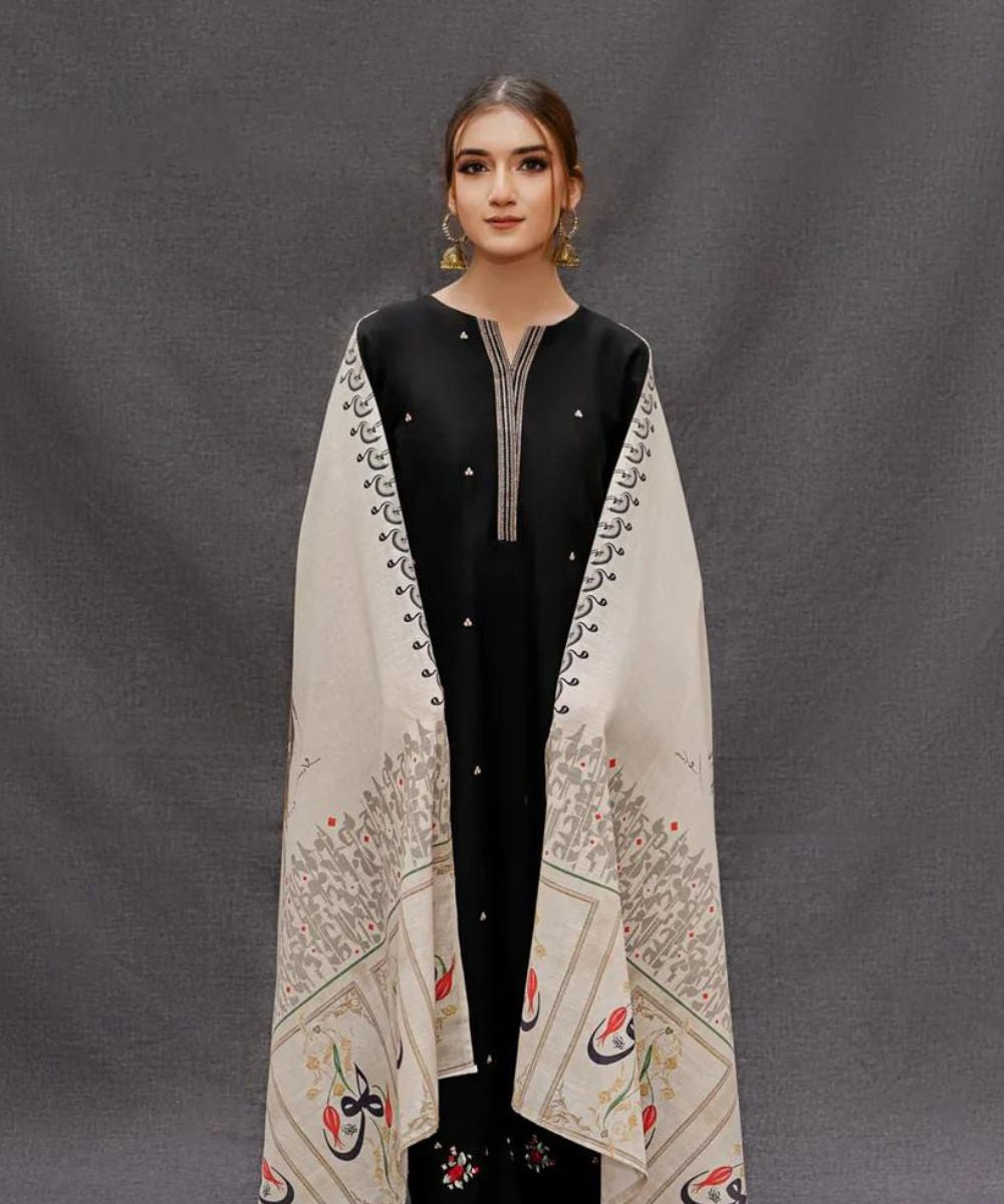 URGE - 3PC LAWN EMBROIDERED SHIRT WITH MANAAR PRINTED DUPATTA AND TROUSER