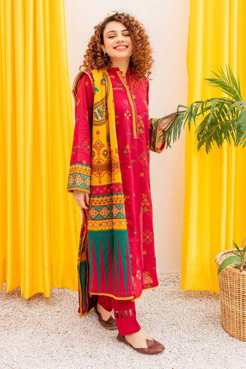 BATIQ - 3PC LAWN EMBROIDERED SHIRT WITH MANAAR PRINTED DUPATTA AND TROUSER