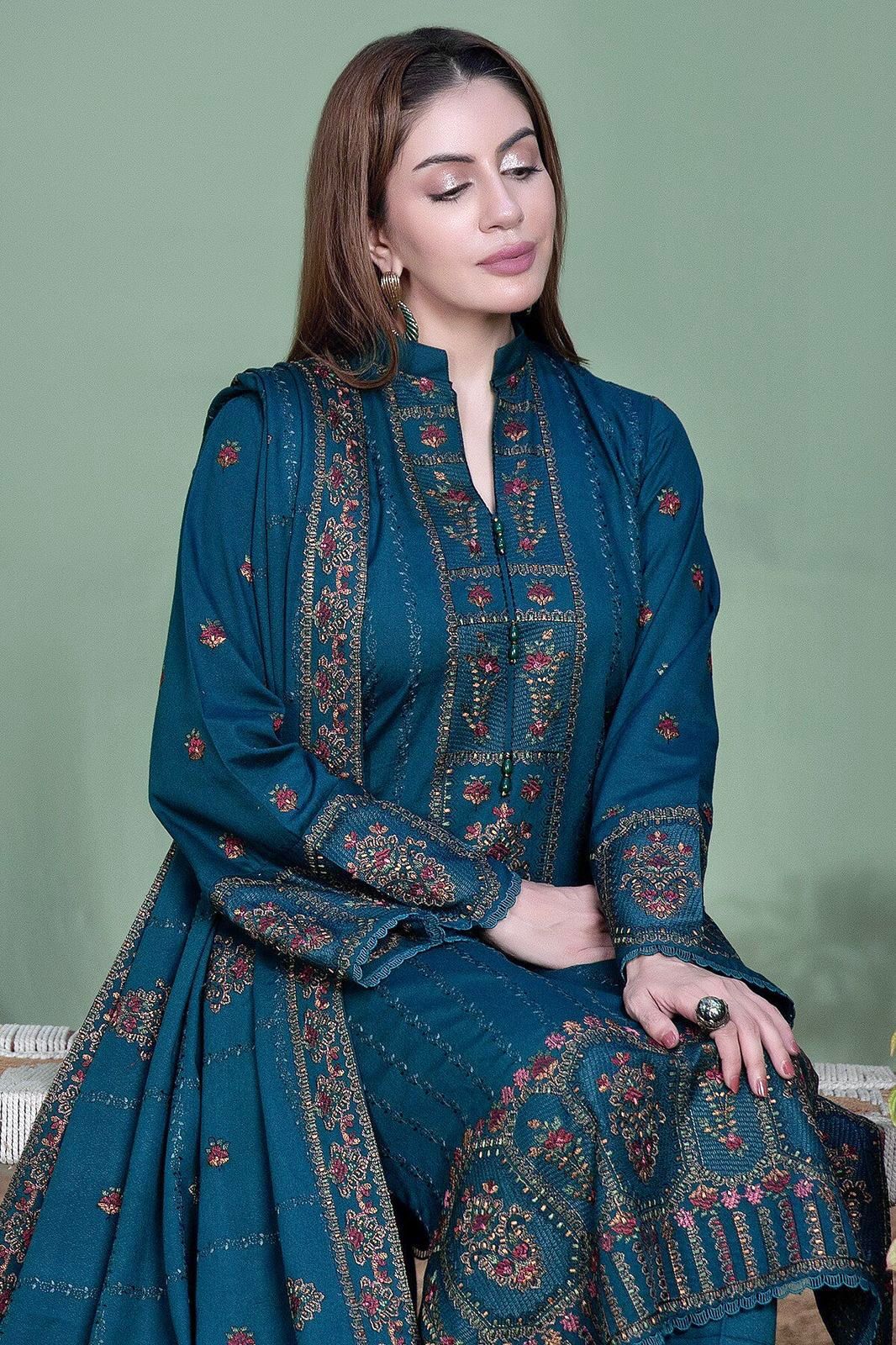 NOOR E FAJAR LUXURY LAWN